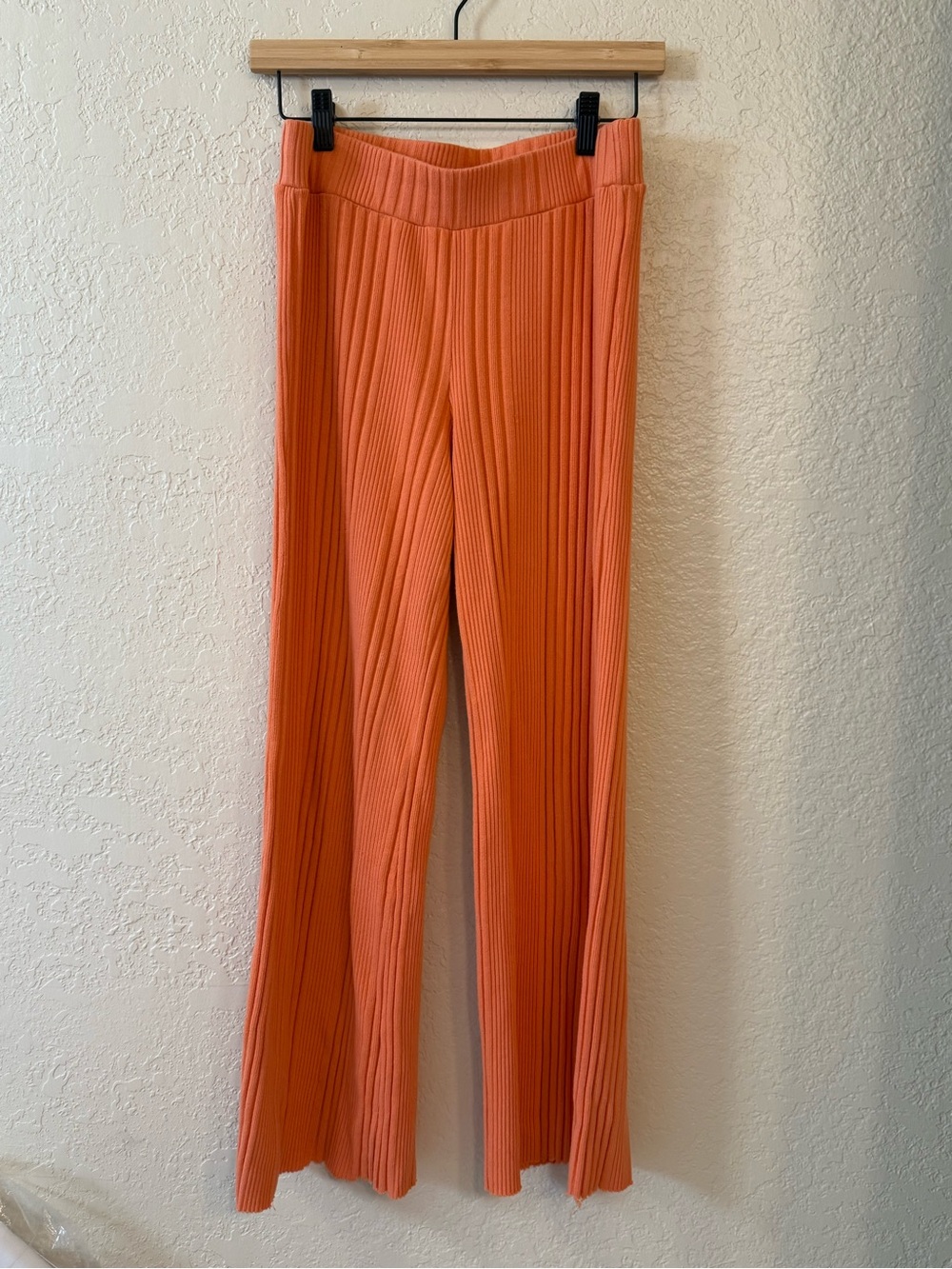 🧡Stateside🧡 Coral Wide-Leg Ribbed Knit Pants. Size S